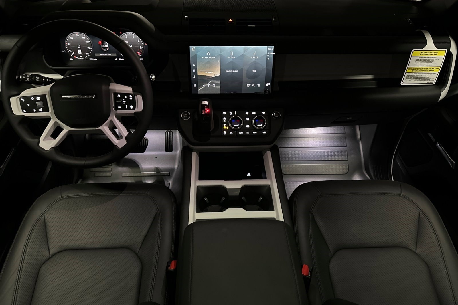 2025 Land Rover Defender X-Dynamic SE - Photo 25