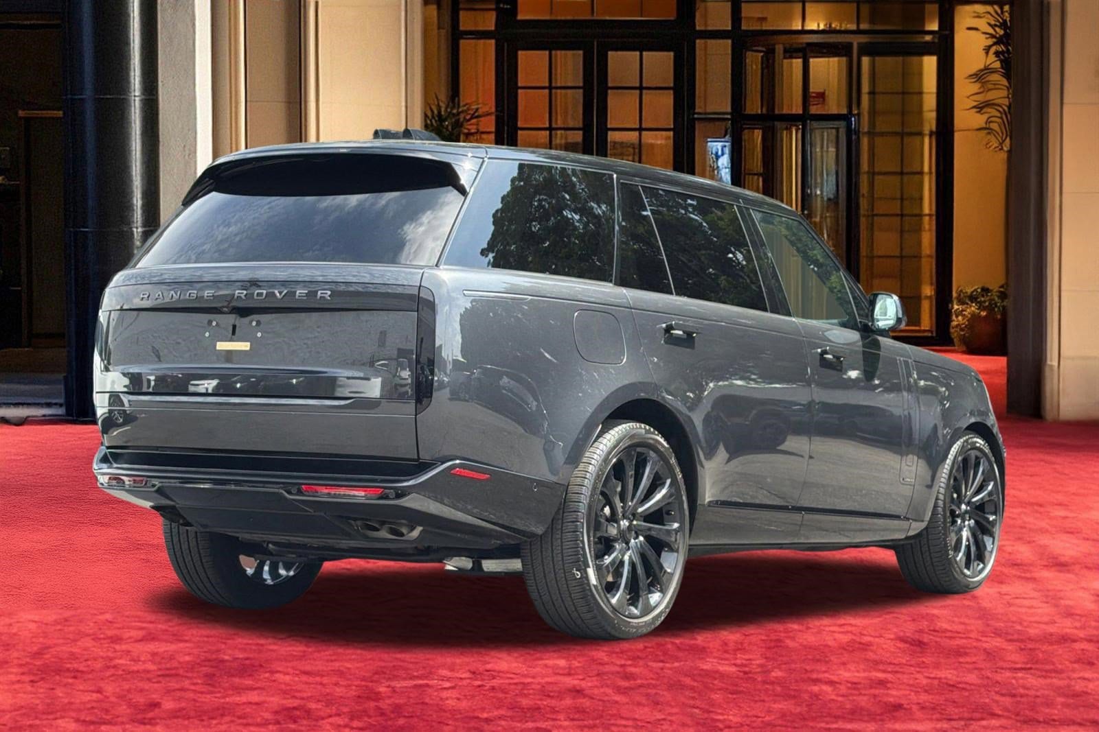 2024 Land Rover Range Rover Autobiography photo 3