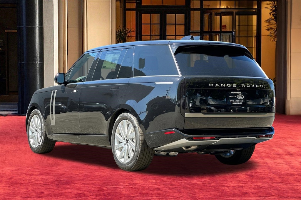 New 2026 Land Rover Range Rover P400 SE 7 Seat SUV