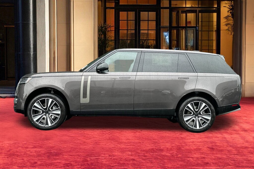 New 2026 Land Rover Range Rover P400 SE 7 Seat SUV