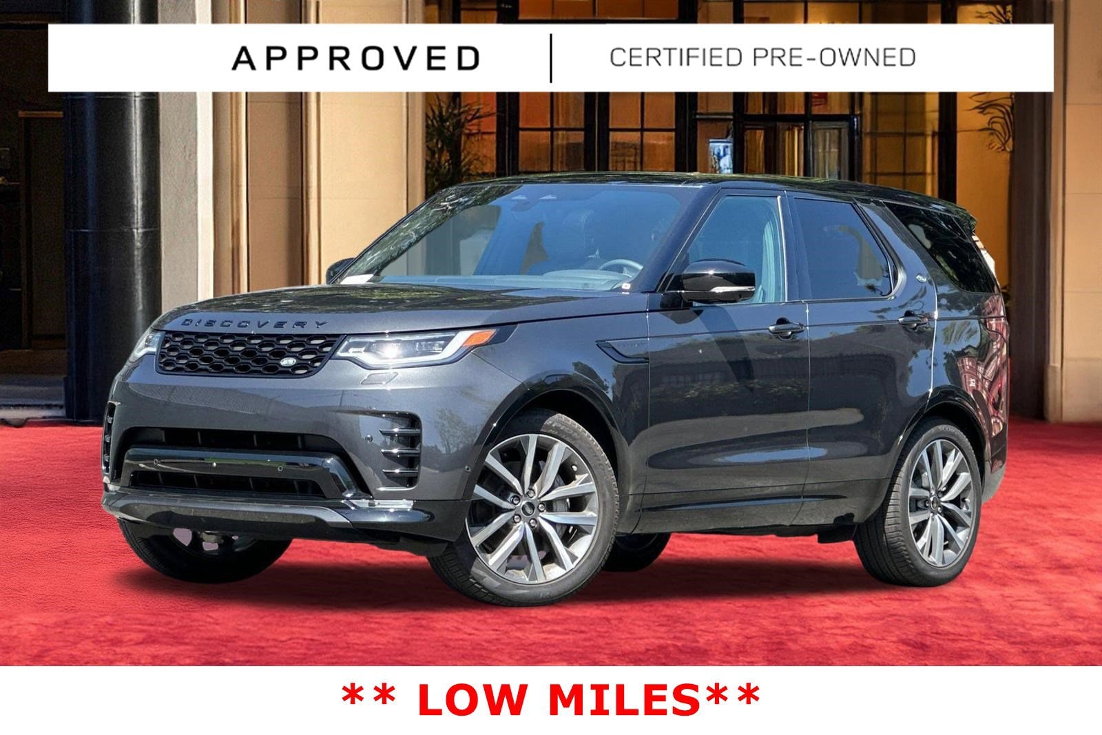 2025 Land Rover Discovery P300 Dynamic SE's photo