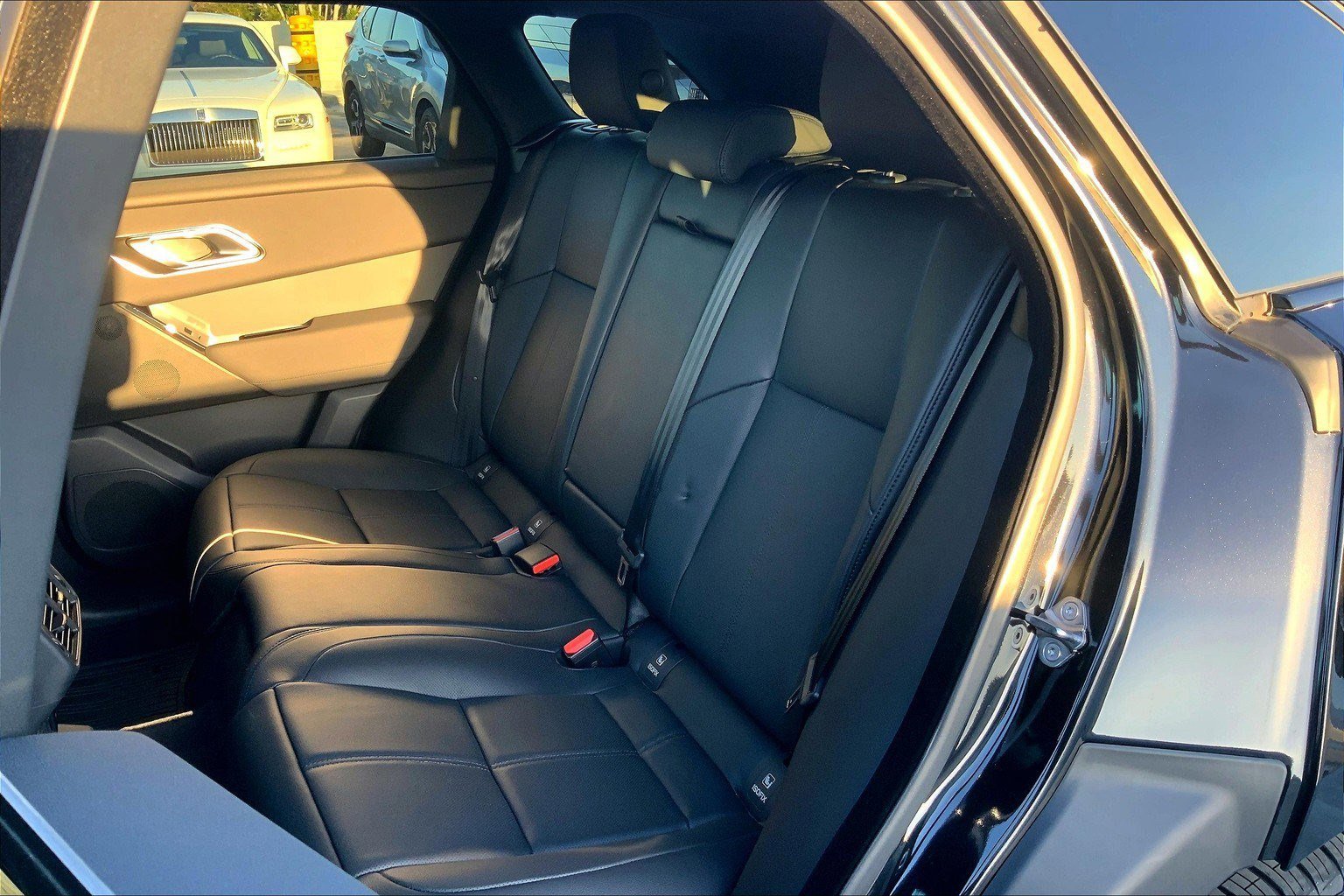 2025 Land Rover Range Rover Velar Dynamic SE - Photo 14