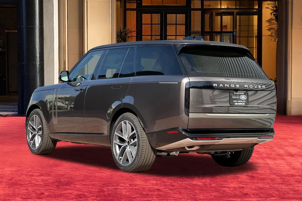New 2026 Land Rover Range Rover P400 SE SUV