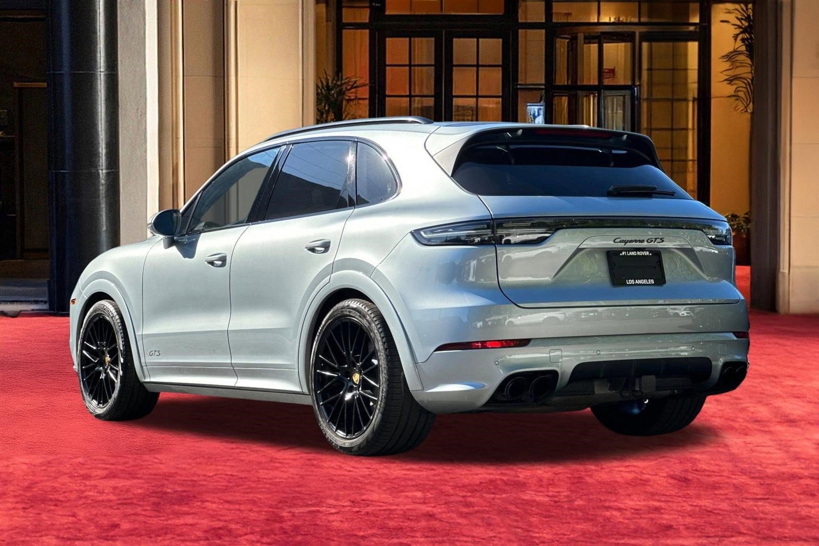 2021 Porsche Cayenne GTS photo 2