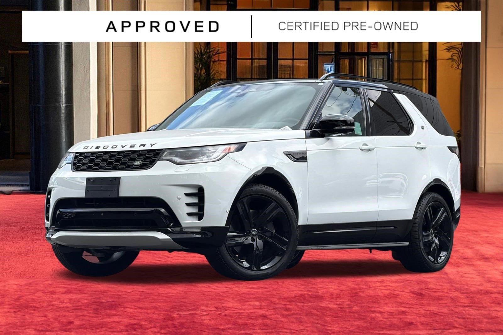2025 Land Rover Discovery P360 Dynamic SE's photo