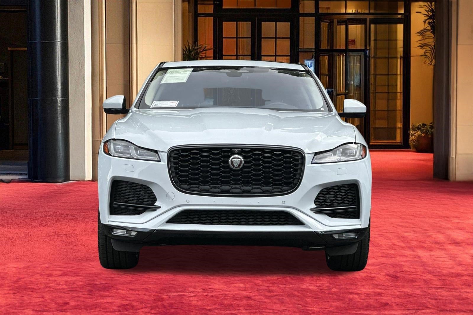 2021 Jaguar F-PACE S photo 4