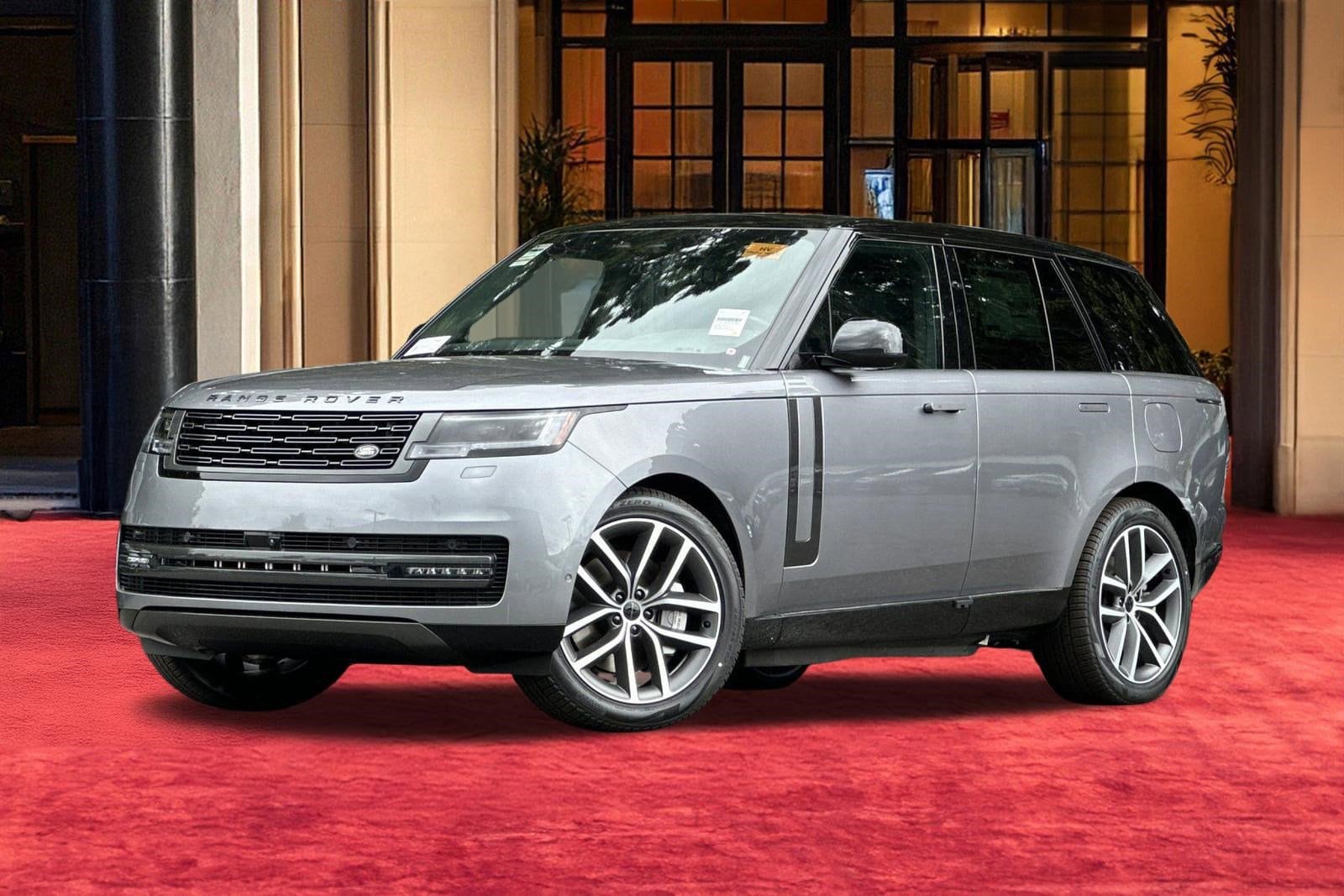 2026 Land Rover Range Rover 3.0 PHEV SE SWB's photo