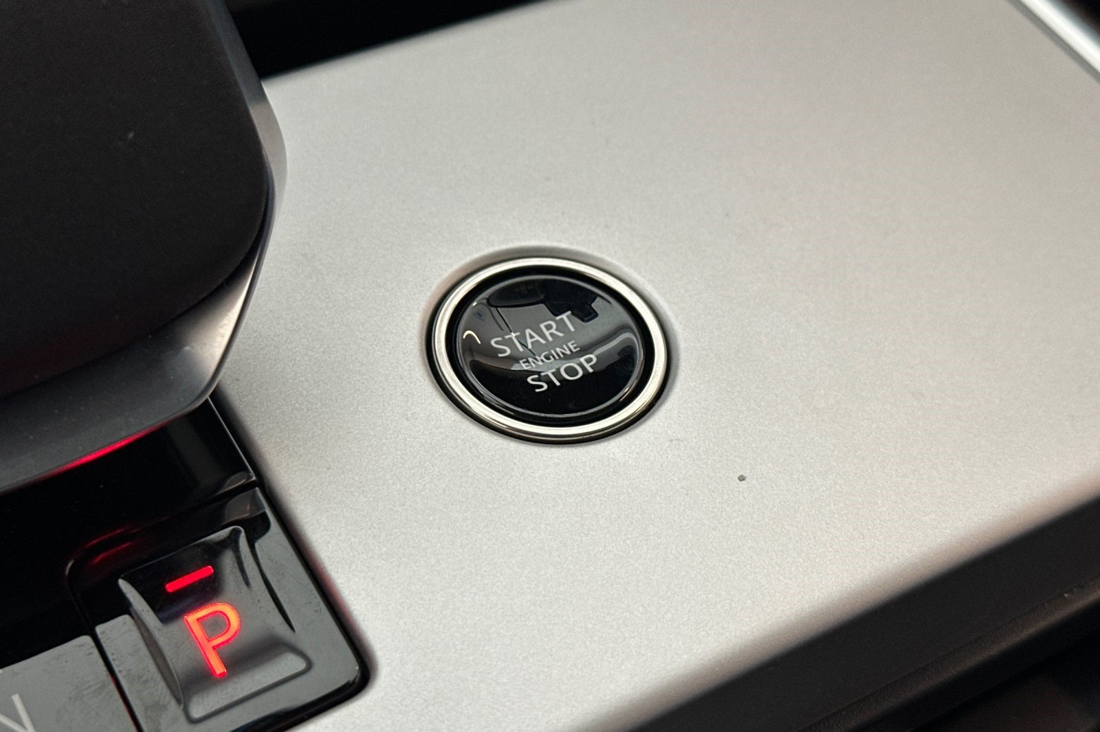 2026 Land Rover Range Rover SE - Photo 27