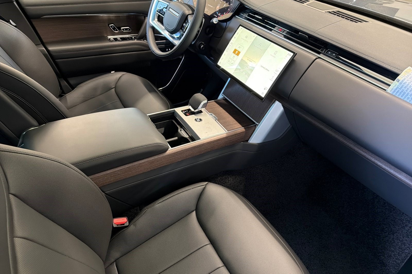 2026 Land Rover Range Rover SE - Photo 26
