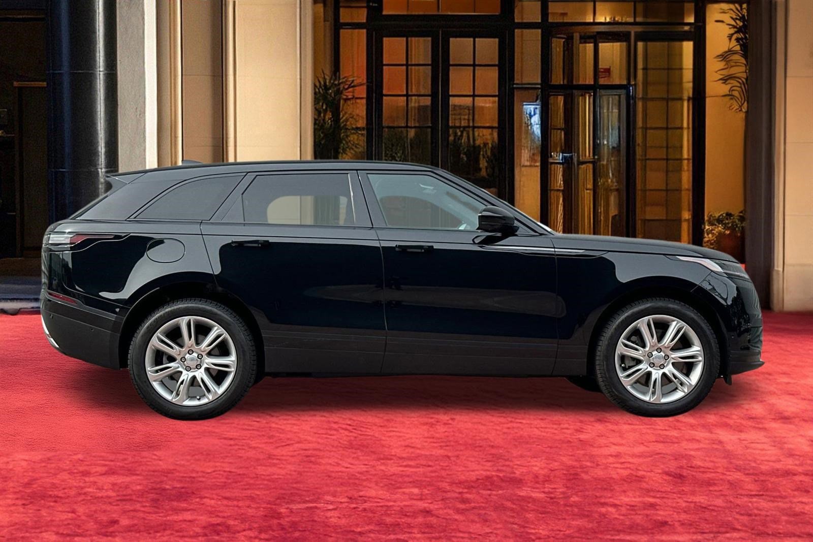 2026 Land Rover Range Rover Velar S photo 3