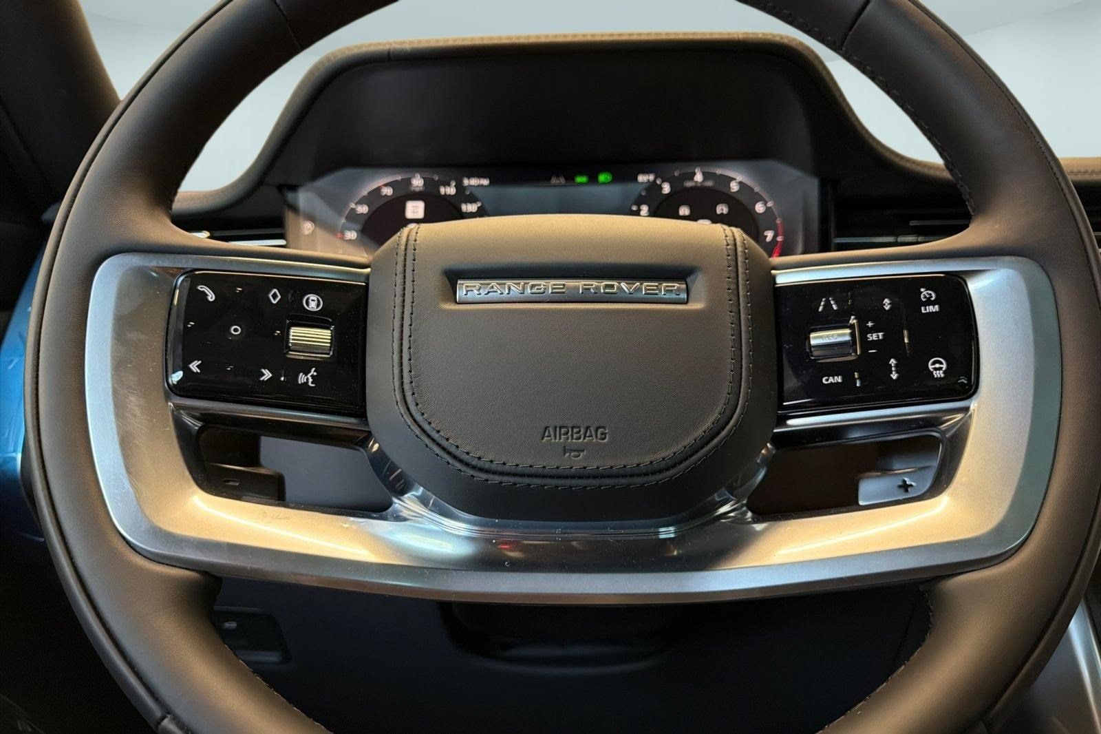2026 Land Rover Range Rover SE - Photo 11