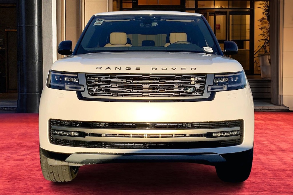 New 2025 Land Rover Range Rover P530 SE 7 Seat SUV
