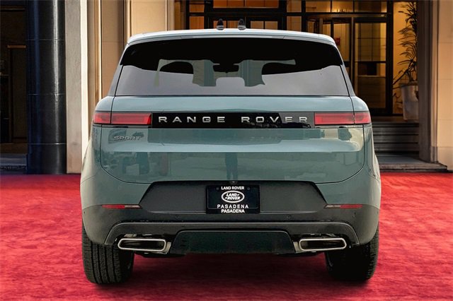 2025 Land Rover Range Rover Sport P360 SE photo 4