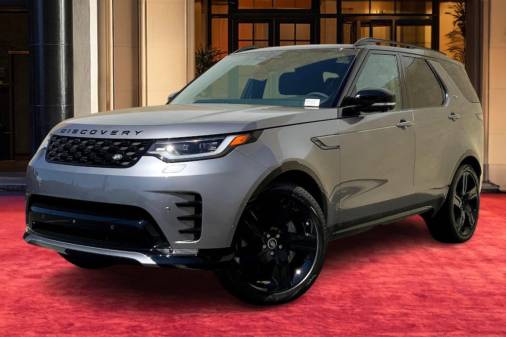 New 2025 Land Rover Discovery P300 Dynamic SE SUV