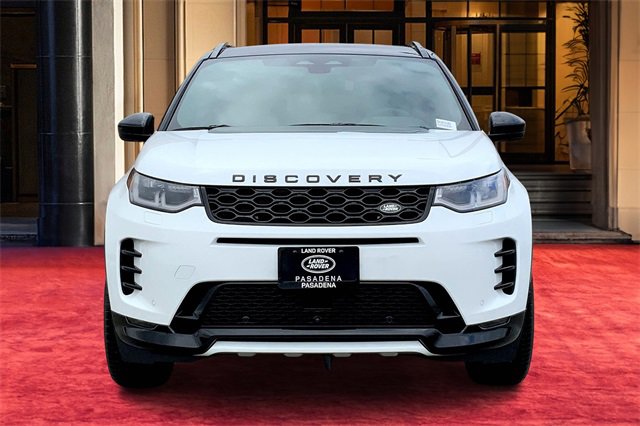 2025 Land Rover Discovery Sport Dynamic SE photo 2