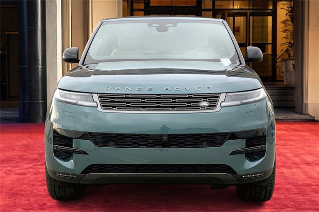 2025 Land Rover Range Rover Sport P360 SE photo 2