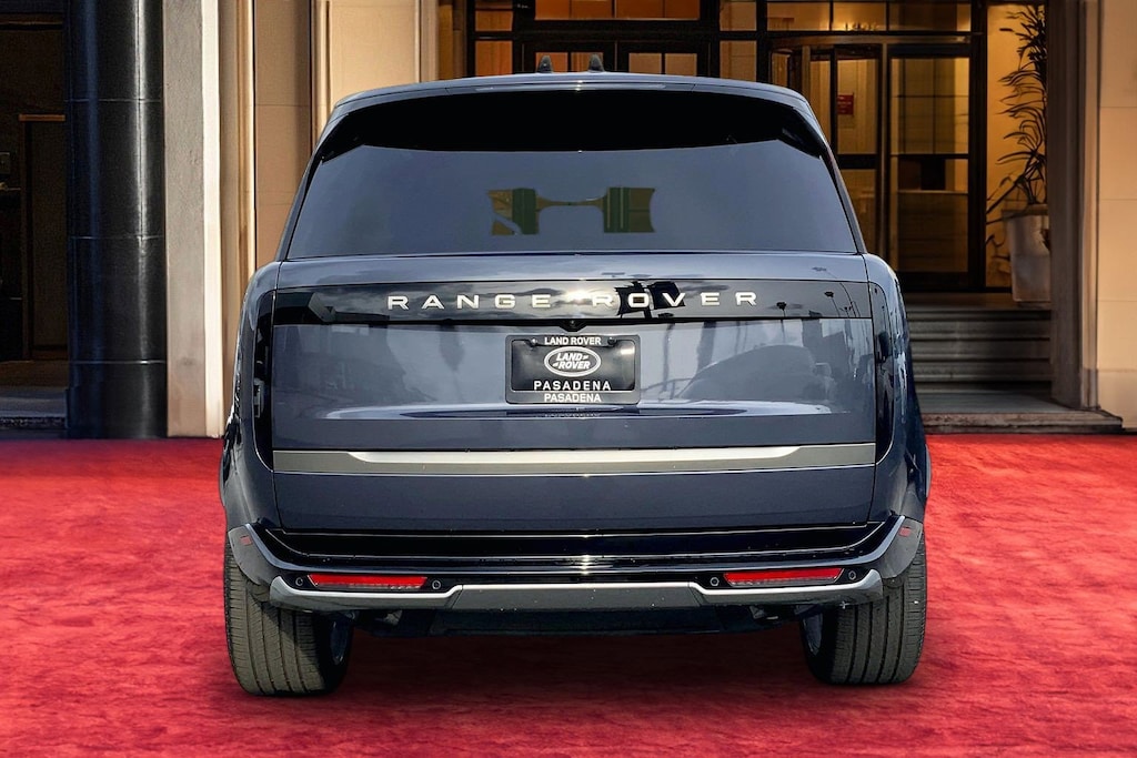 New 2026 Land Rover Range Rover P400 SE 7 Seat SUV