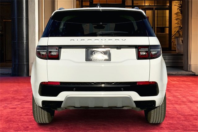 2025 Land Rover Discovery Sport S photo 3