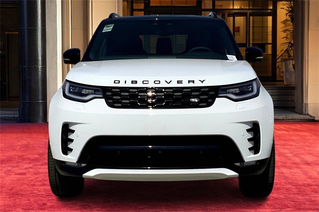 2025 Land Rover Discovery SE photo 2