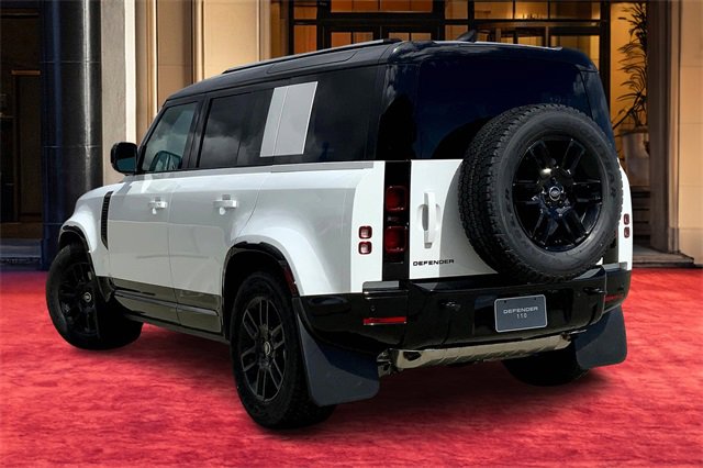 2025 Land Rover Defender 110 X-Dynamic SE photo 2