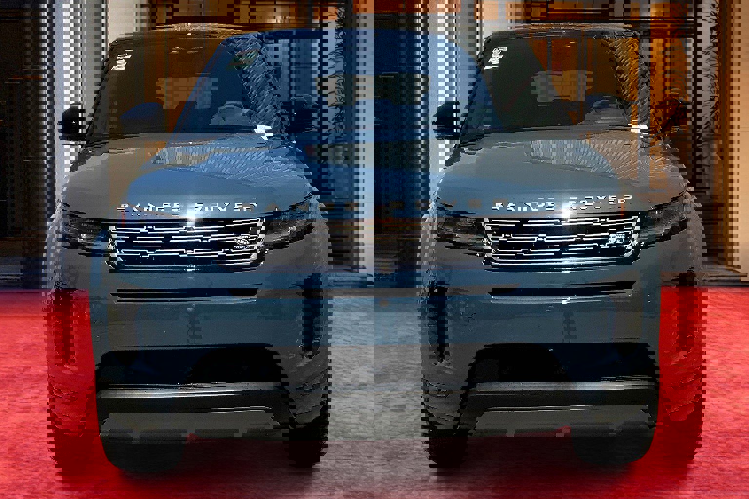 2026 Land Rover Range Rover Evoque S photo 2