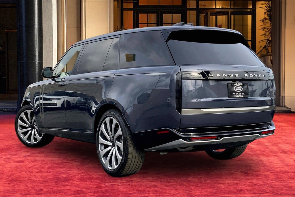 New 2026 Land Rover Range Rover P400 SE 7 Seat SUV