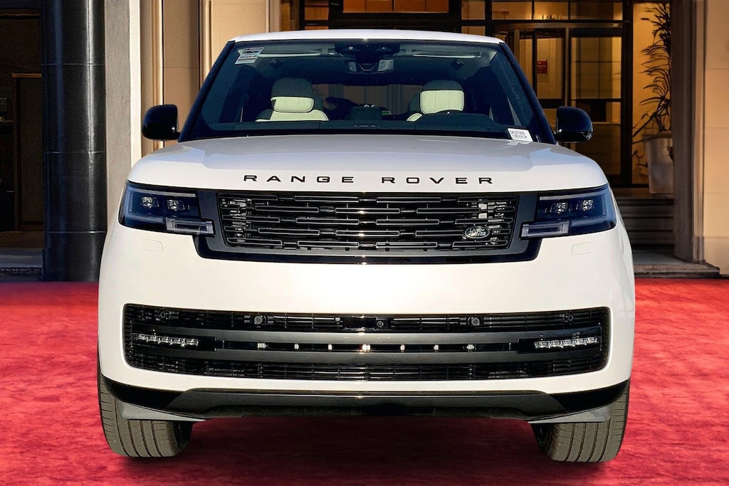 New 2025 Land Rover Range Rover P530 SE SUV