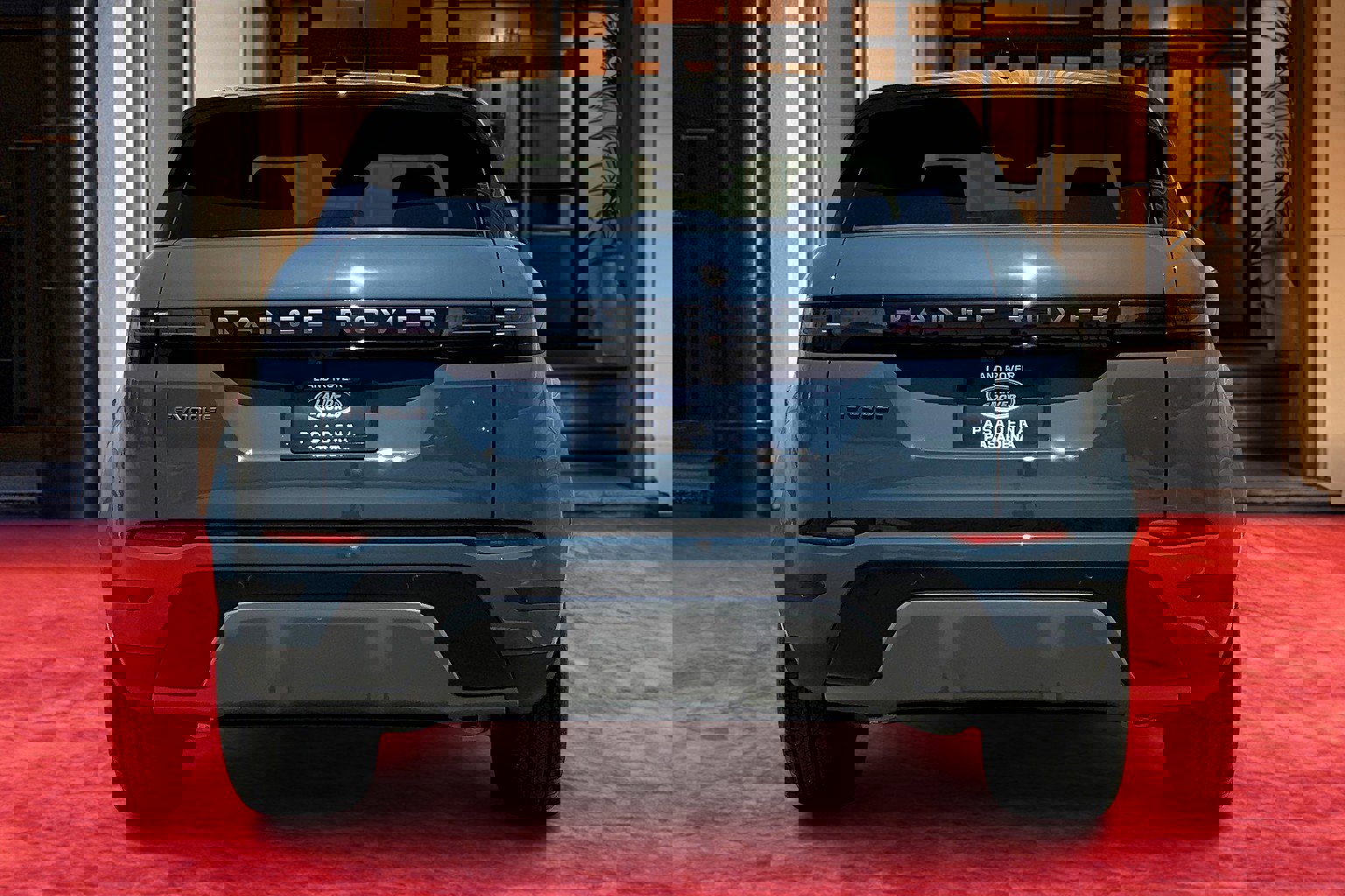 2026 Land Rover Range Rover Evoque S photo 4
