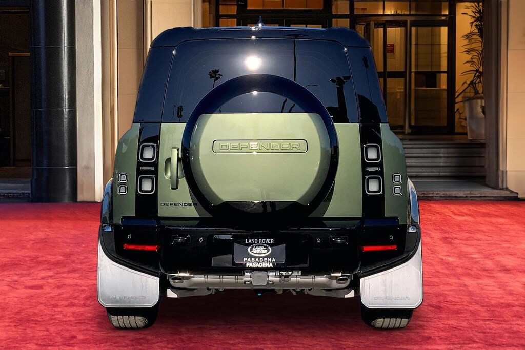 New 2026 Land Rover Defender 110 X-Dynamic SE SUV