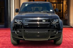 2025 Land Rover Defender 130 V8 SUV