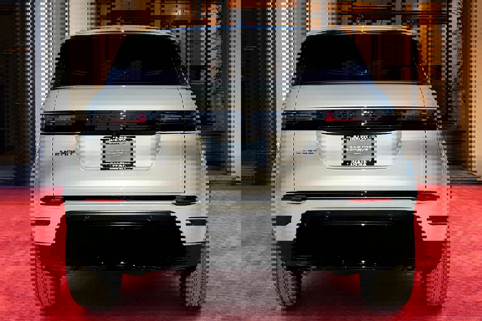 2026 Land Rover Range Rover Evoque S photo 4