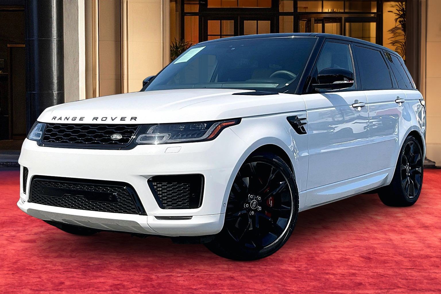 2022 Land Rover Range Rover Sport 3.0 MHEV HST's photo