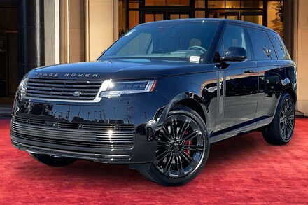 2026 Land Rover Range Rover P615 SV SUV