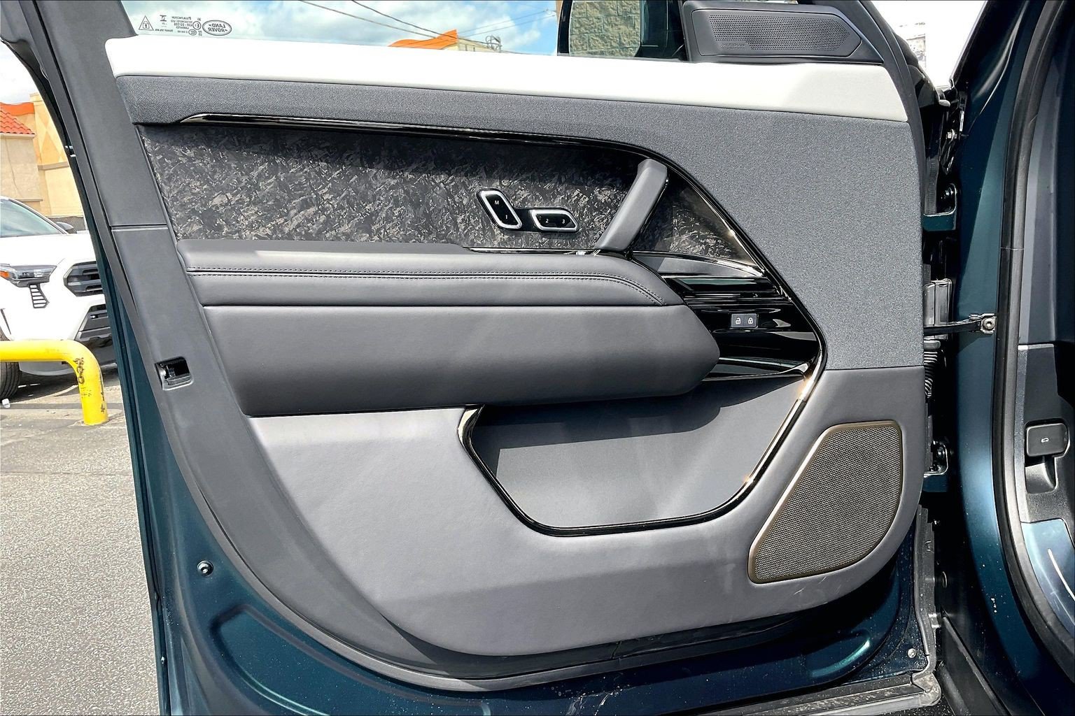 2026 Land Rover Range Rover Sport SV - Photo 12