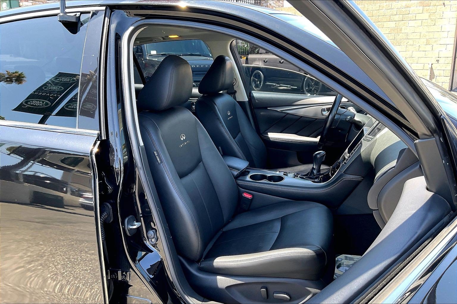 Q50 Premium Sedan