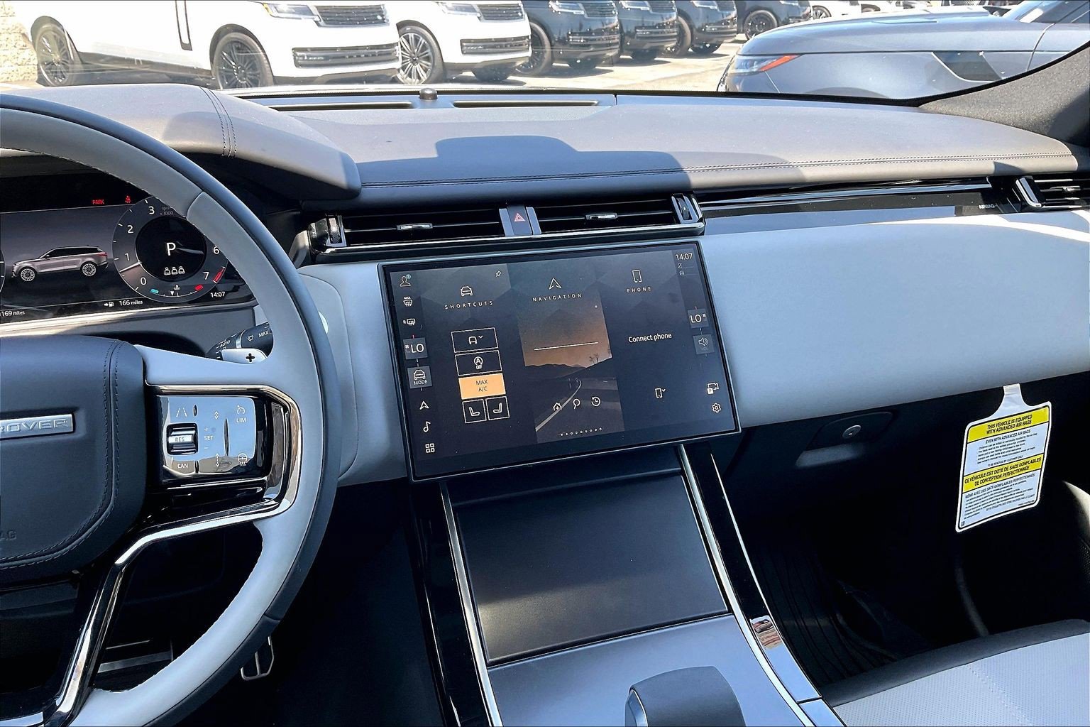 2026 Land Rover Range Rover Velar Dynamic SE - Photo 9