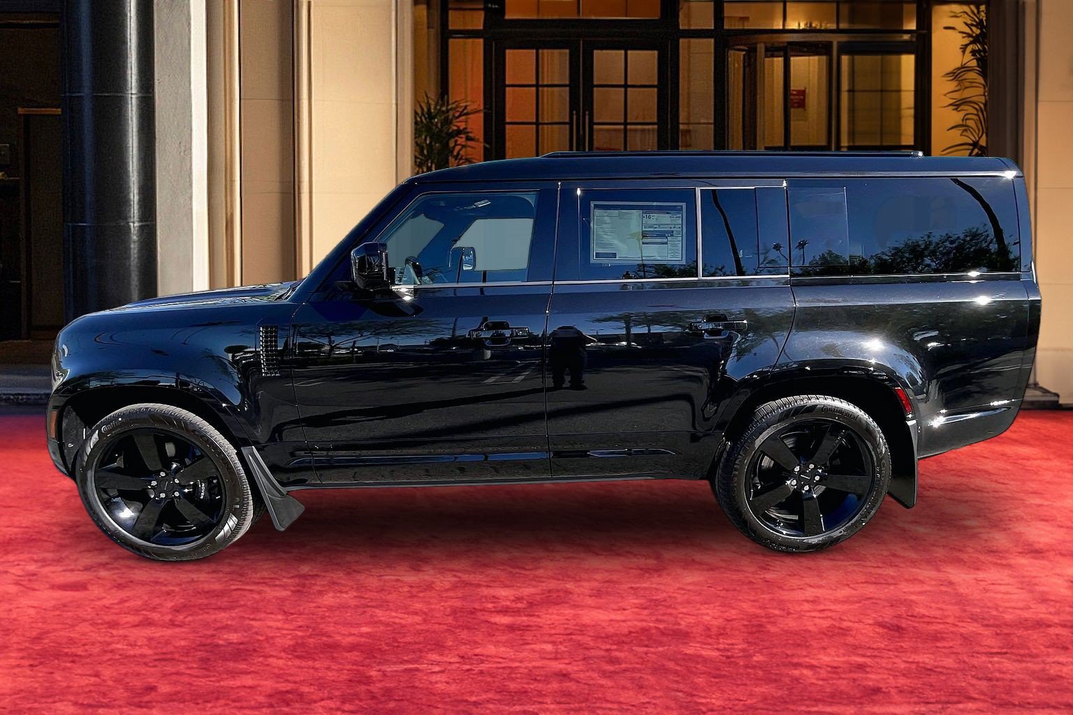 2026 Land Rover Defender 130 XV8 500PS