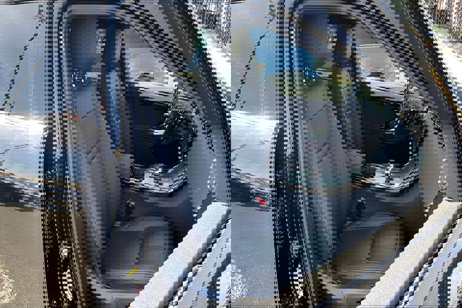 2026 Land Rover Range Rover Evoque Core S photo 6