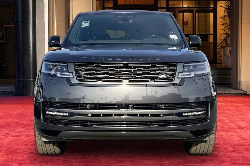 New 2026 Land Rover Range Rover P530 SE SUV