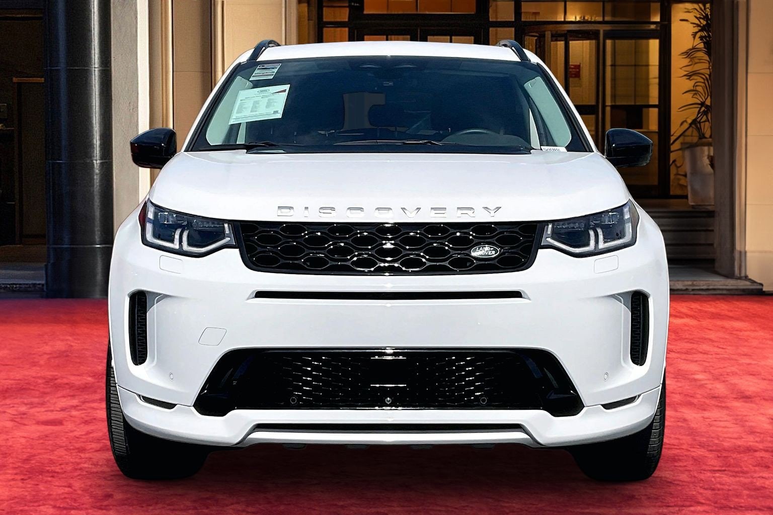 2025 Land Rover Discovery Sport S photo 2