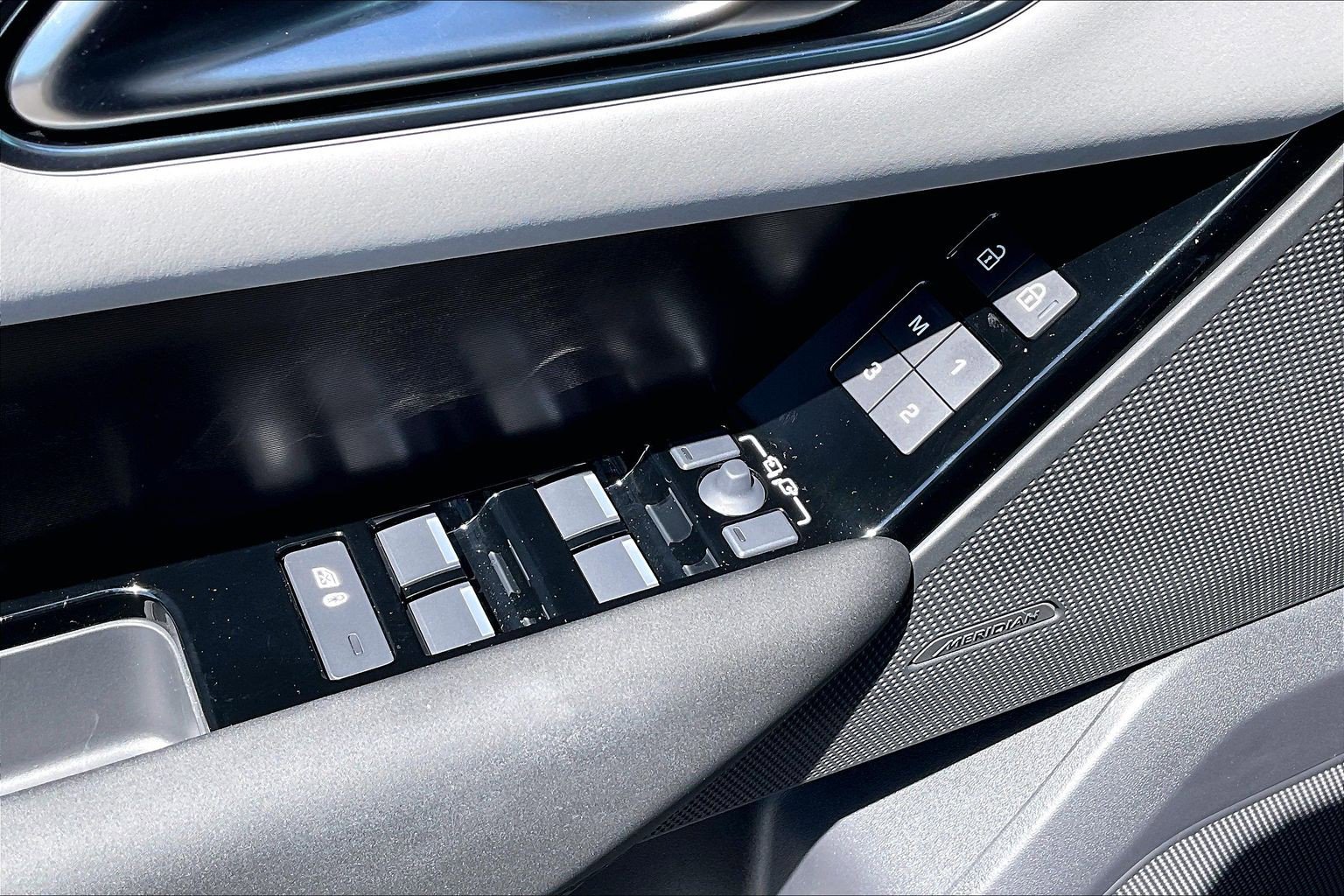 2026 Land Rover Range Rover Velar Dynamic SE - Photo 22