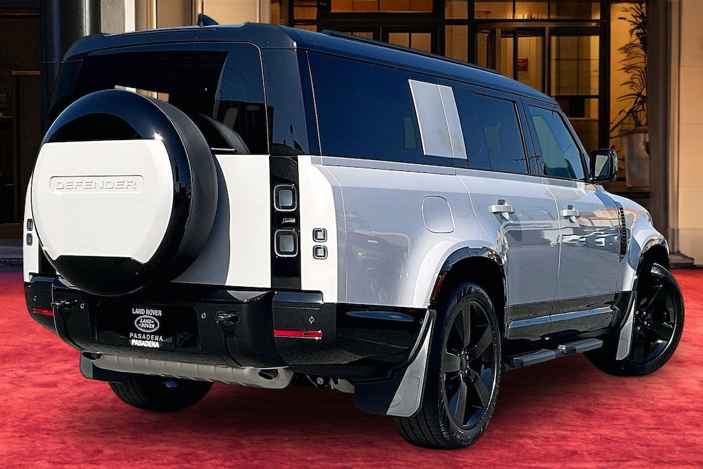 New 2026 Land Rover Defender 130 X-Dynamic SE SUV