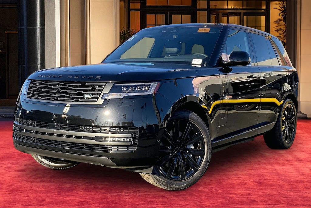 New 2026 Land Rover Range Rover P550e SE SUV