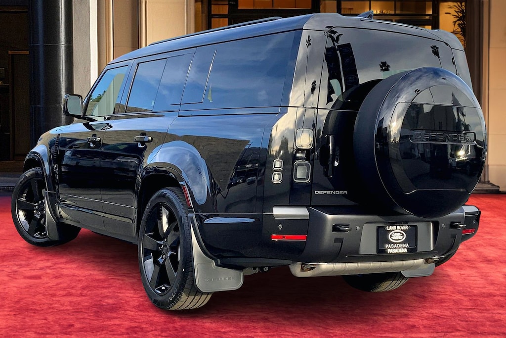 New 2026 Land Rover Defender 130 X-Dynamic SE SUV