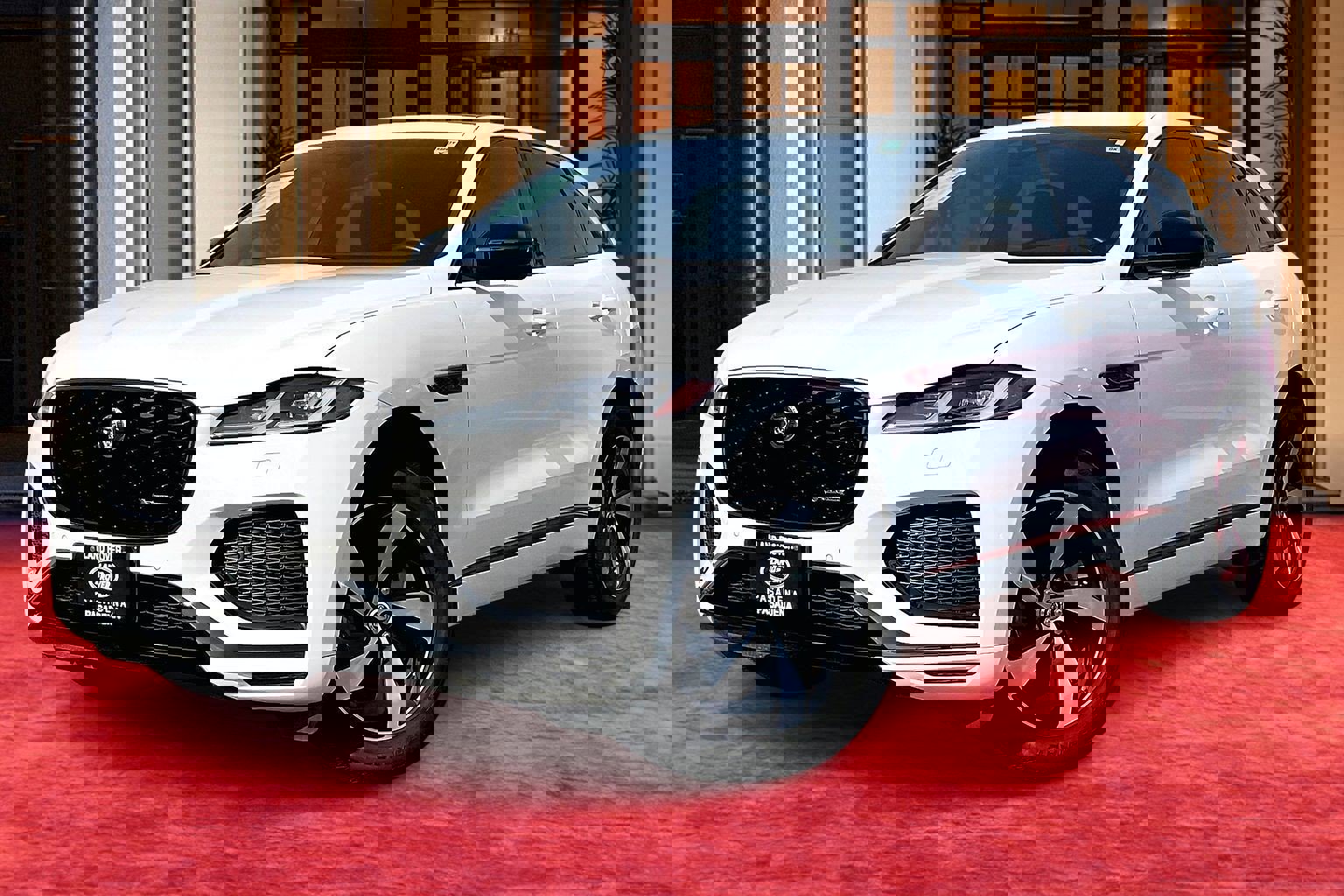 2024 Jaguar F-PACE R-Dynamic S photo 1