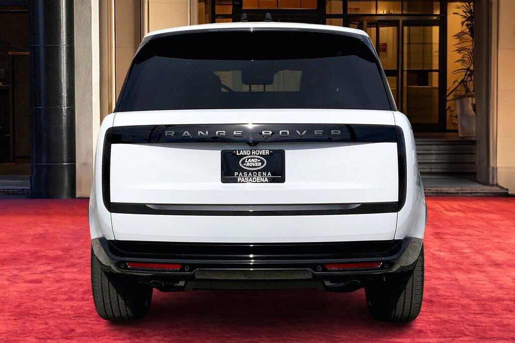 New 2026 Land Rover Range Rover P530 SE SUV