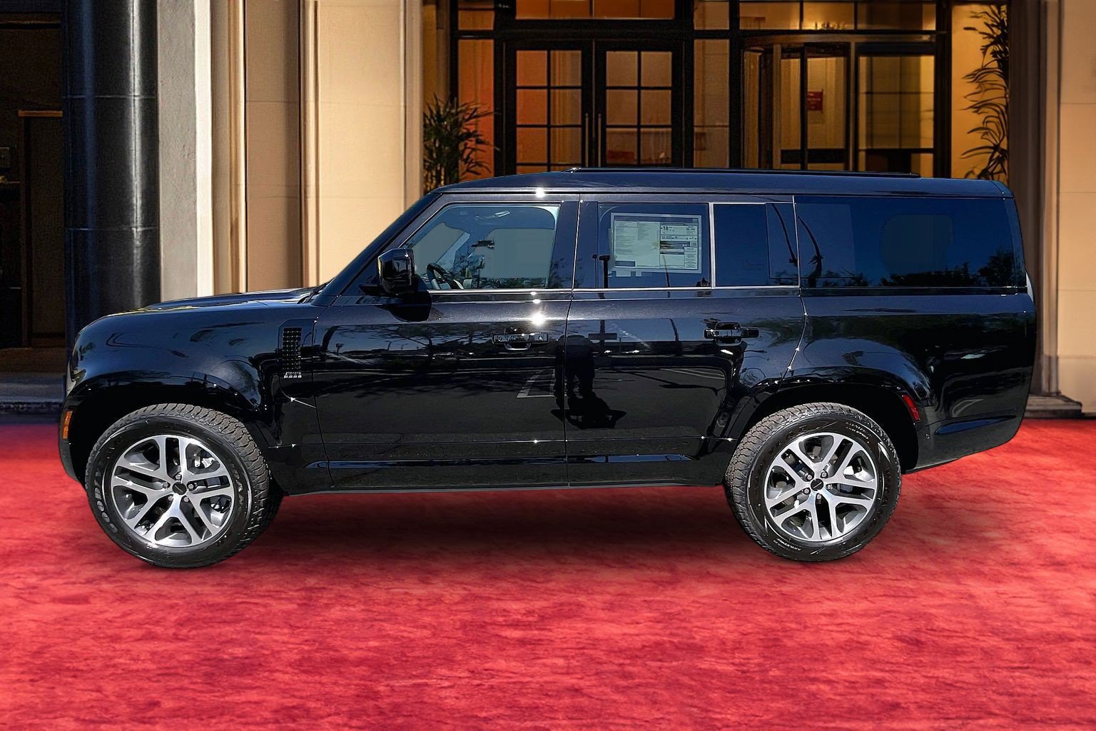 2026 Land Rover Defender 130 X-Dynamic SE Sport Utility