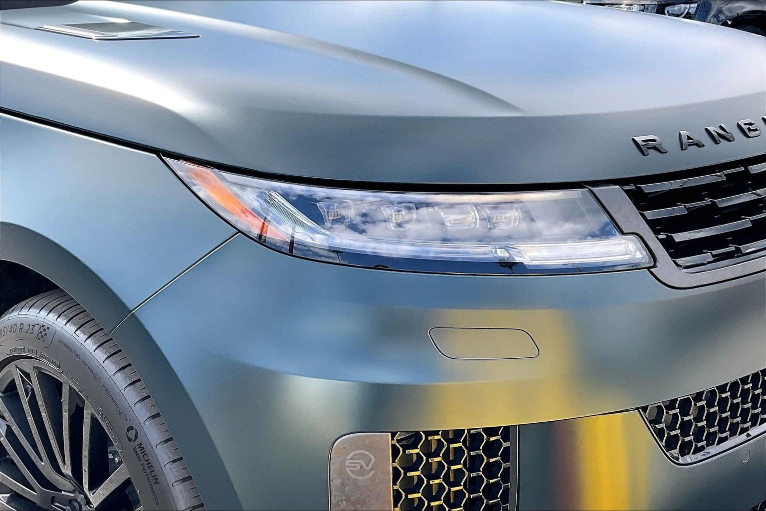 2026 Land Rover Range Rover Sport SV - Photo 17
