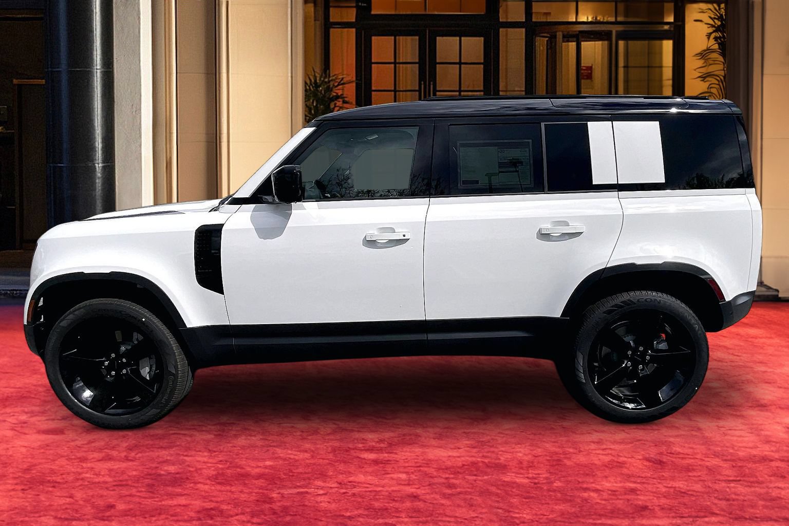 2026 Land Rover Defender 110 S 300PS