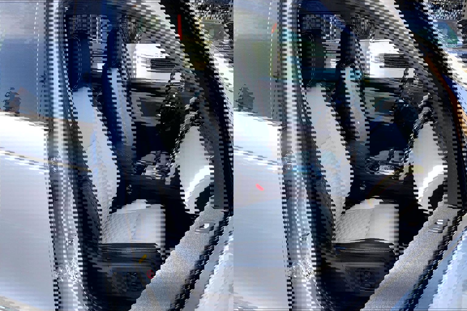 2020 Land Rover Discovery Sport S R-Dynamic photo 6